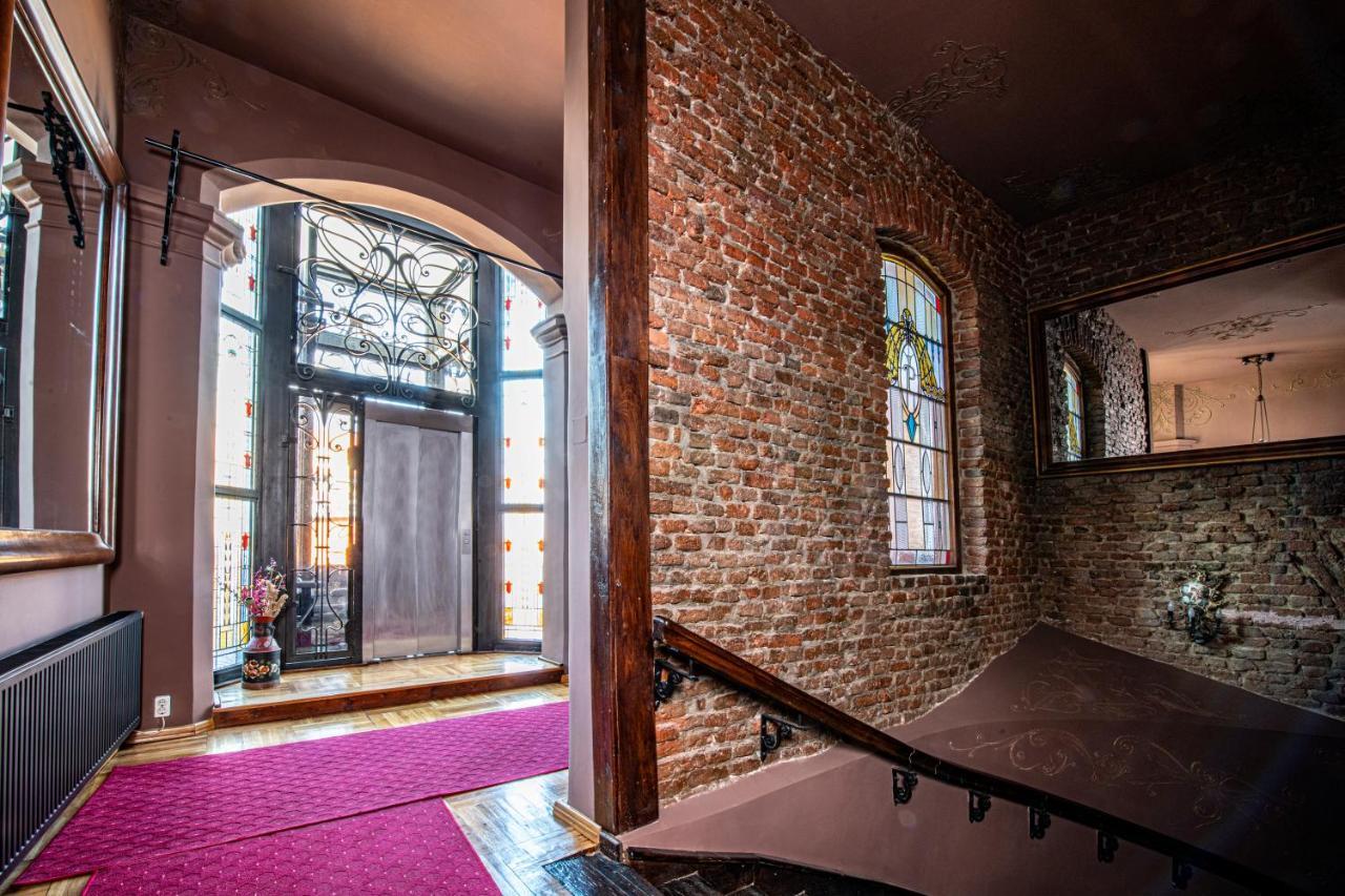 Hotel Poesis Satu Mare Dış mekan fotoğraf