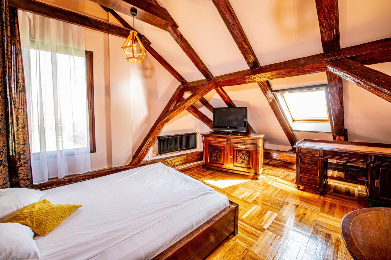 Hotel Poesis Satu Mare Dış mekan fotoğraf